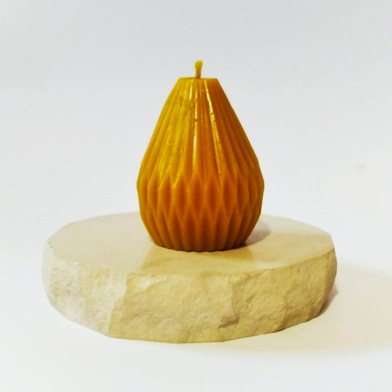 Świeca woskowa - stożek