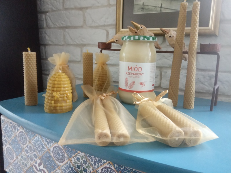 Świece z wosku pszczelego